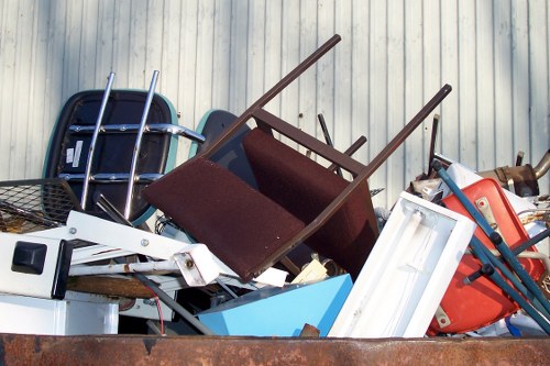 Cost factors for flat clearance in Gunnersbury